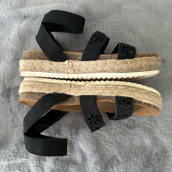 Steve Madden Kimbrly Espadrille Platform Sandal Girls Sz 4‎ Black Beach Vacation - Picture 7 of 10